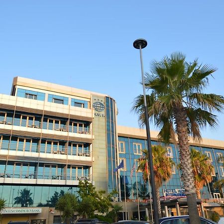 Hotel Vlora International מראה חיצוני תמונה